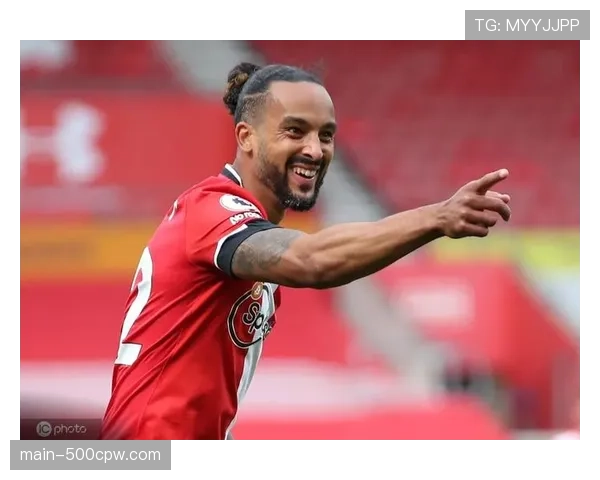 通讯:转型之路——前英格兰国脚沃尔科特执教U18青年队的首个赛季 通讯:转型之路——前英格兰国脚沃尔科特执教U18青年队的首个赛季